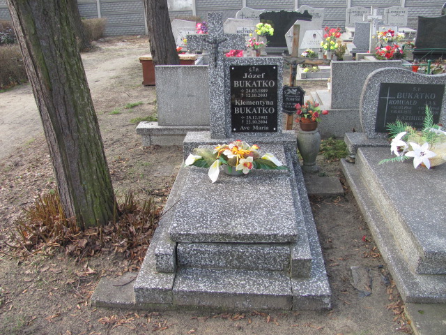 Grób Józef Bukatko