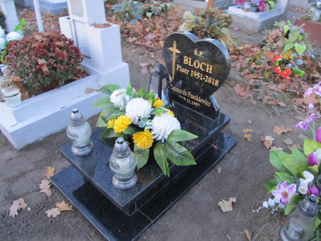 Grób PETER Bloch