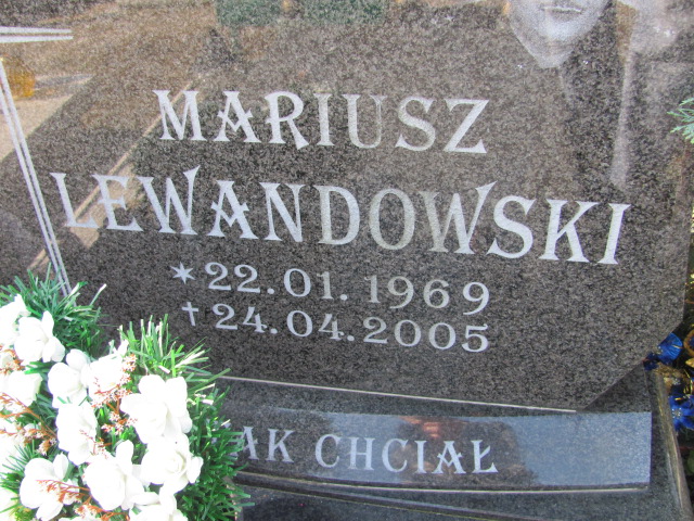 Mariusz Lewandowski 1969 Nowa Sól - Grobonet - Wyszukiwarka osób pochowanych