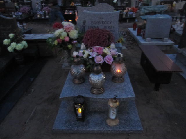 Grób IRENA BORNECKA
