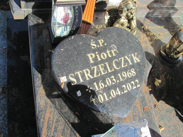 Piotr STRZELCZYK 1968 Nowa Sól - Grobonet - Wyszukiwarka osób pochowanych