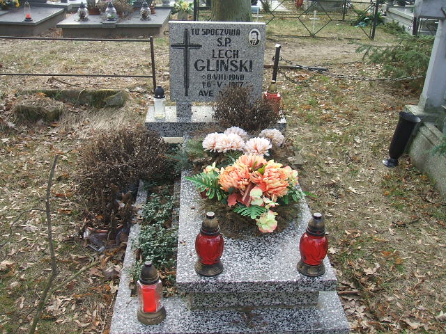 Grób Lech Gliński
