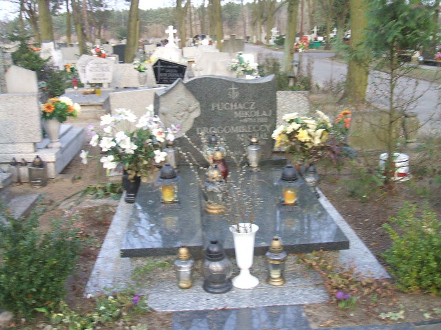Grób Mikołaj Puchacz