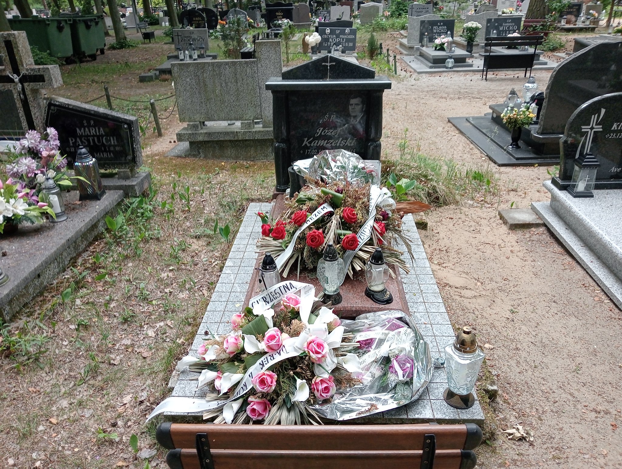 Grób Józef Kamzelski