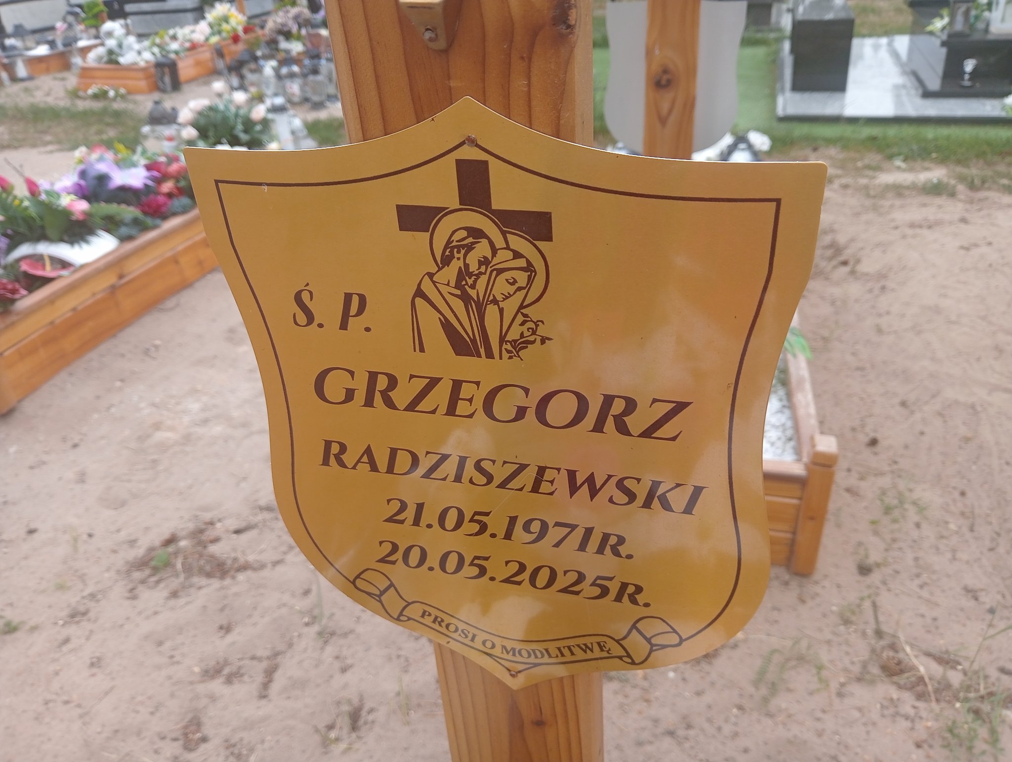 Grzegorz RADZISZEWSKI 1971 Nowa Sól - Grobonet - Wyszukiwarka osób pochowanych