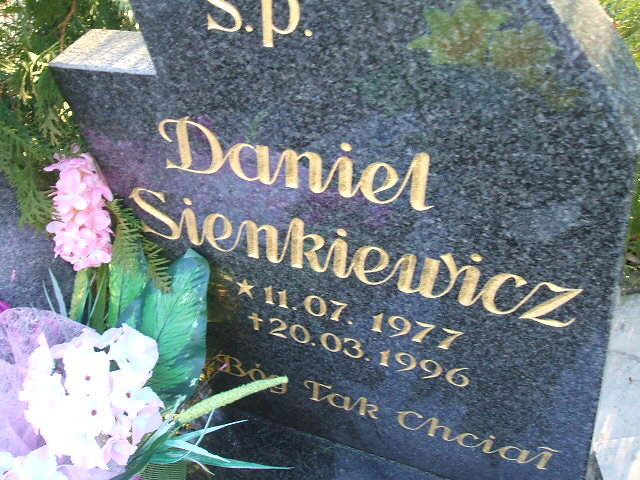Daniel Sienkiewicz 1977 Nowa Sól - Grobonet - Wyszukiwarka osób pochowanych