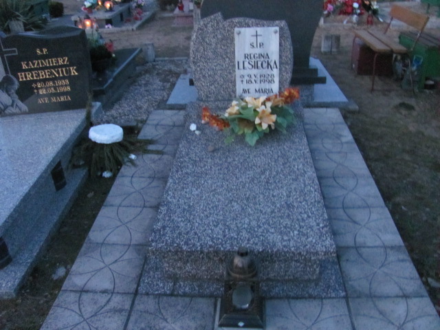 Grób Regina Lesiecka