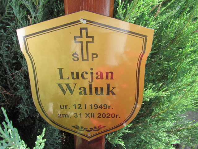 Grób LUCJAN WALUK
