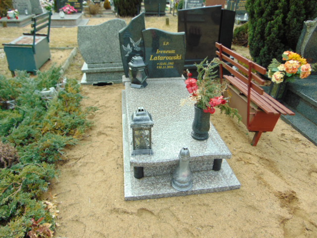 Grób Ireneusz Latarowski