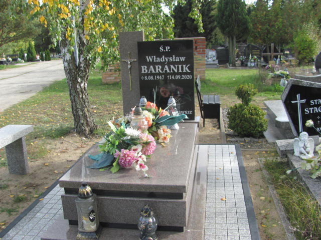 Grób WŁADYSŁAW BARANIK